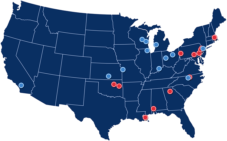 Map of the United States showing Metals USA Plates & Shapes locations marked with red circles and Flat Rolled locations marked with blue circles across the Midwest and Eastern regions.